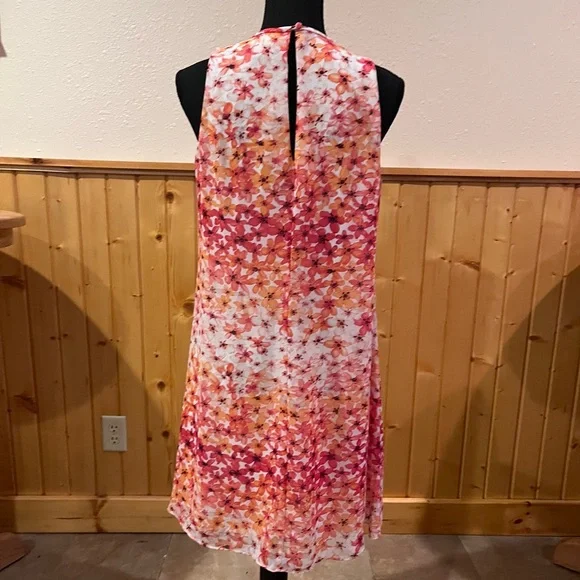 Calvin Klein summer flirty dress - Picture 3 of 4